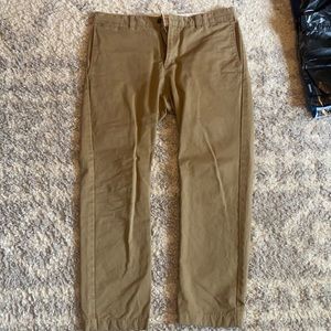 Dockers Khakis 32-29